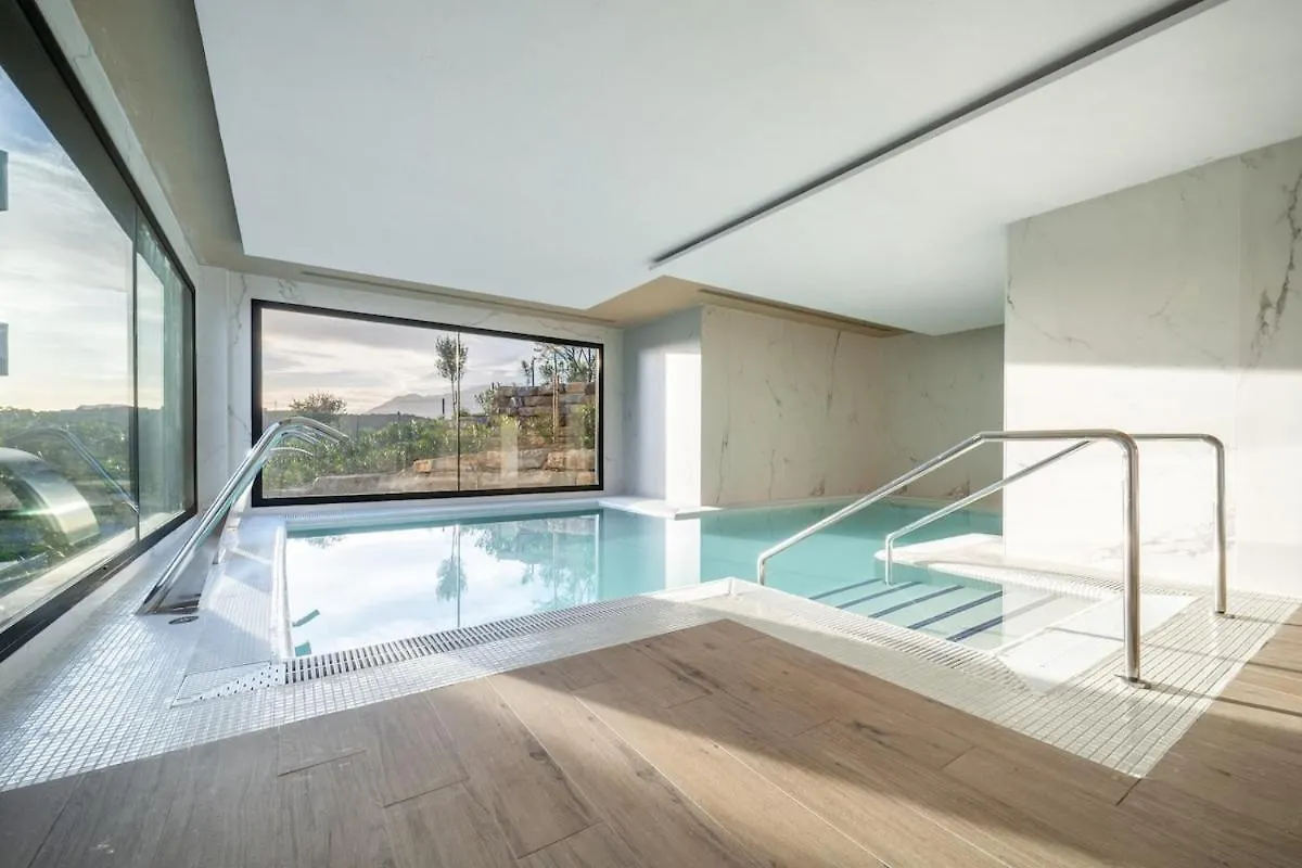 Luxury Oasis Escape Lägenhet Estepona