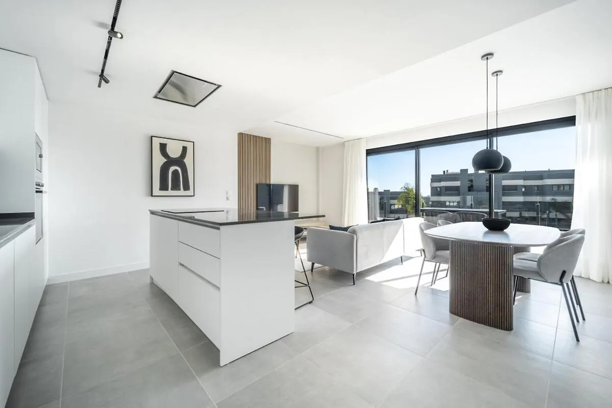 Luxury Oasis Escape Lägenhet Estepona